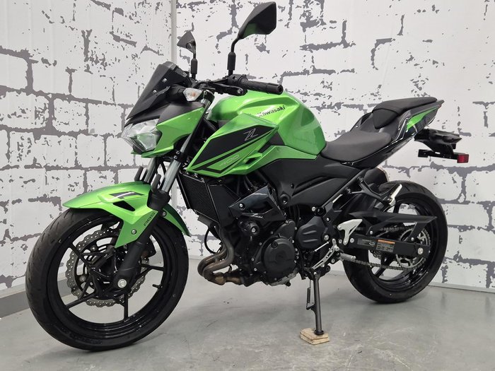 2022 Kawasaki Z400 Z 400 Green