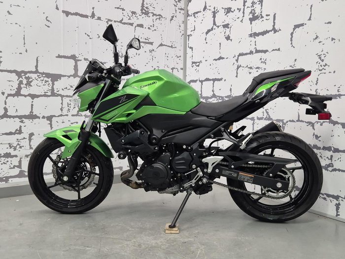 2022 Kawasaki Z400 Z 400 Green