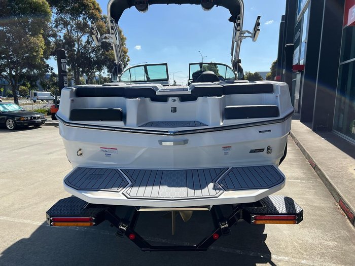 2023 MasterCraft XT22 T