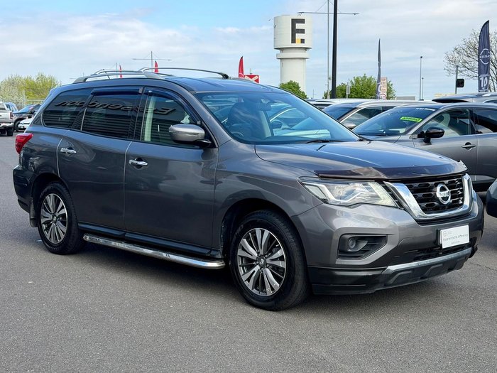 2018 Nissan Pathfinder ST