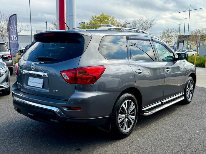 2018 Nissan Pathfinder ST