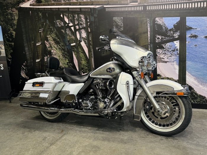 2009 HARLEY-DAVIDSON FLHTCU ULTRA CLASSIC E/GLIDE