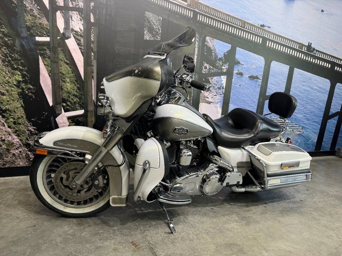 2009 HARLEY-DAVIDSON FLHTCU ULTRA CLASSIC E/GLIDE