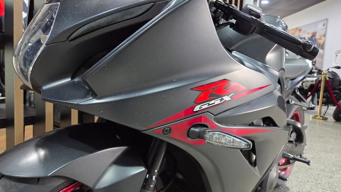 2017 Suzuki GSX-R1000A GREY
