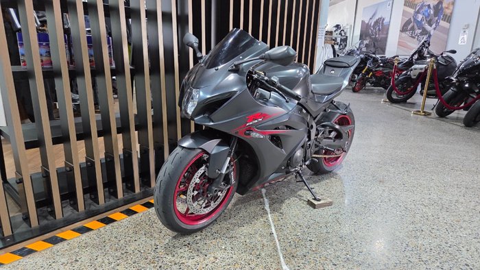 2017 Suzuki GSX-R1000A GREY