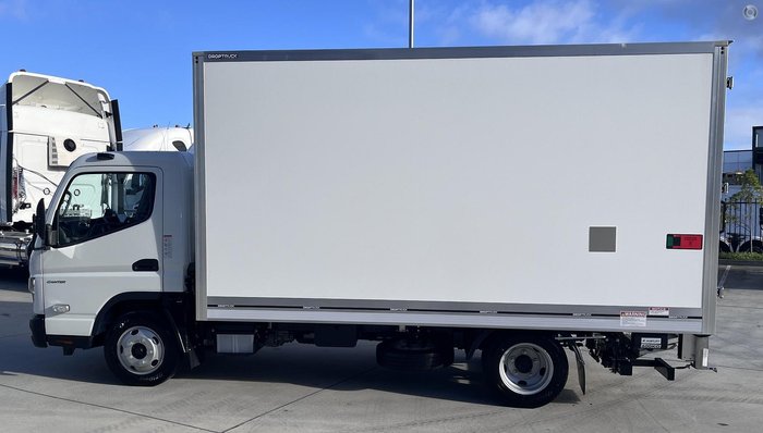 2025 Fuso Canter 515 Pantech