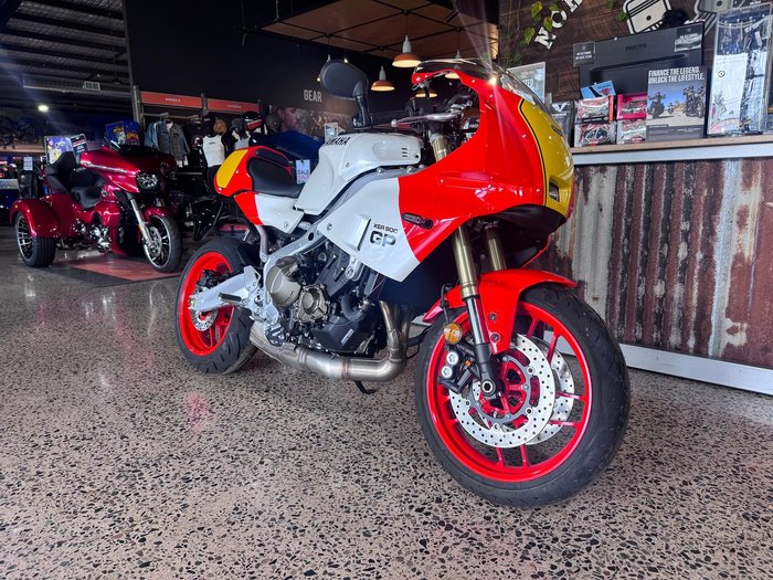2025 Yamaha XSR900 GP