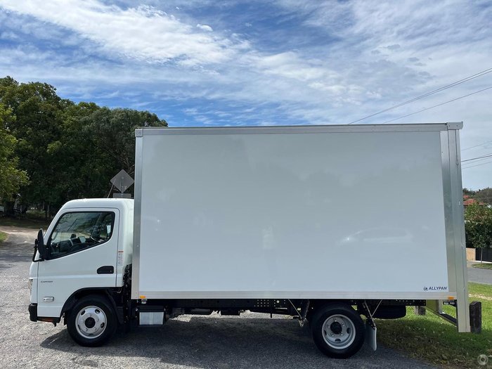 2024 Fuso Canter 515 Pantech