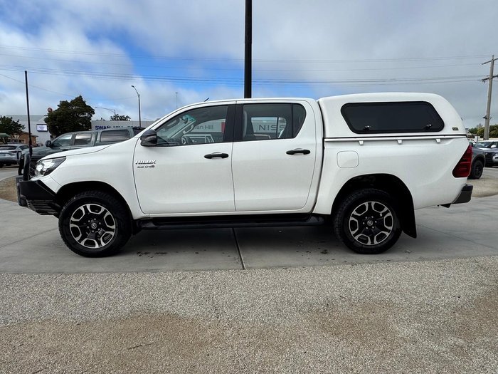 2017 Toyota Hilux SR