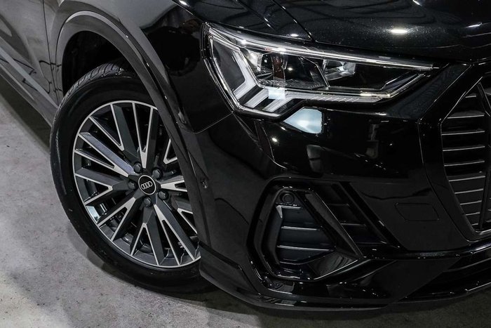 2025 Audi Q3 35 TFSI S line edition