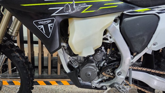 2025 Triumph TF 250-E WHITE