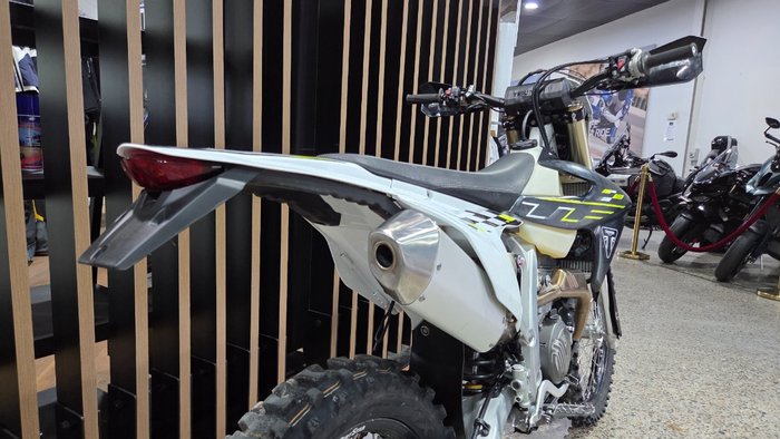 2025 Triumph TF 250-E WHITE