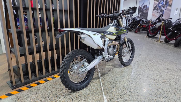 2025 Triumph TF 250-E WHITE
