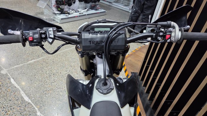 2025 Triumph TF 250-E WHITE