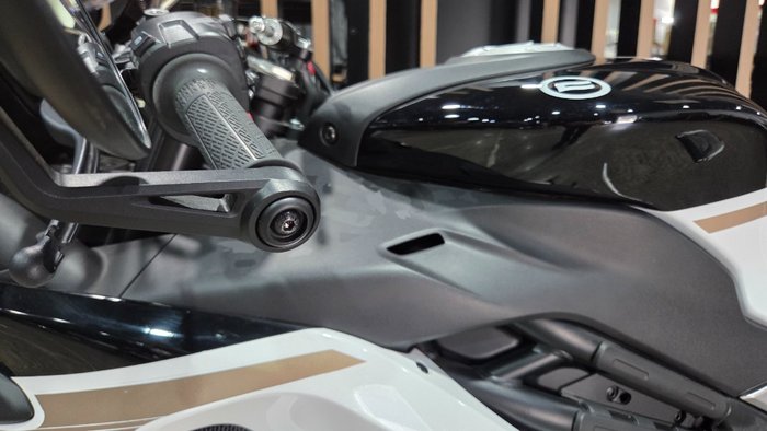 2025 CFMoto 500 SR VOOM WHITE