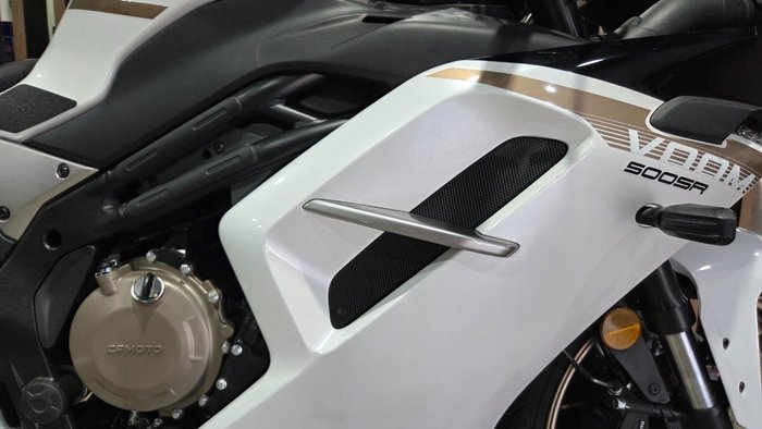 2025 CFMoto 500 SR VOOM WHITE