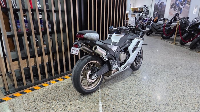 2025 CFMoto 500 SR VOOM WHITE