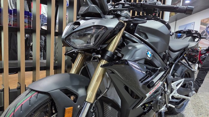 2026 BMW Motorrad S 1000 R Black