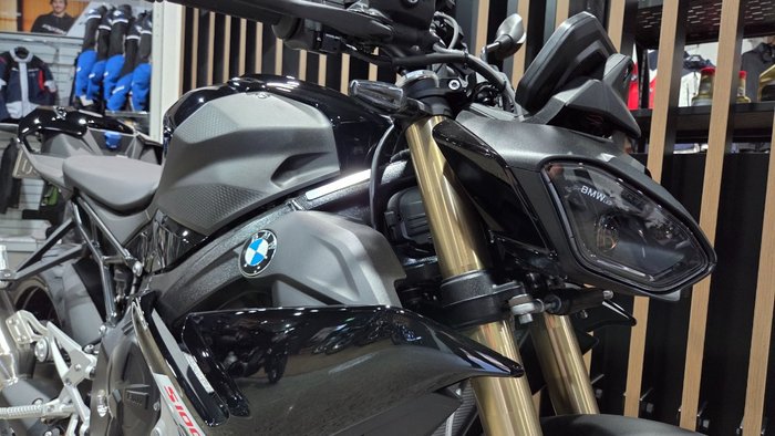 2026 BMW Motorrad S 1000 R Black
