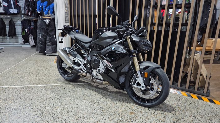 2026 BMW Motorrad S 1000 R Black