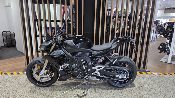 2026 BMW Motorrad S 1000 R Black