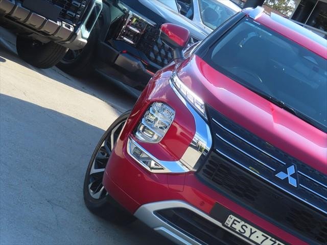 2022 Mitsubishi Outlander Exceed