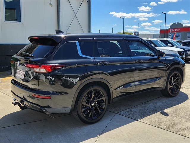 2024 Mitsubishi Outlander Black Edition