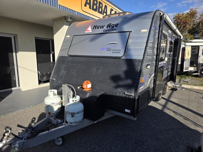 2015 New Age Caravans Oz Classic Oz18e