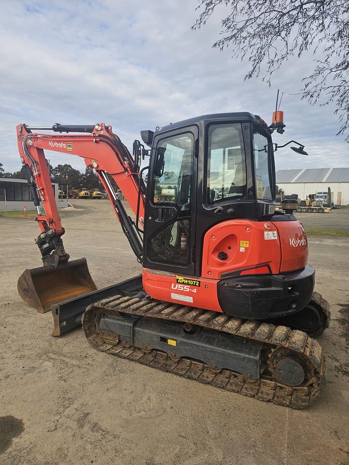 2024 Kubota U55 4