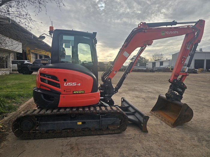 2024 Kubota U55 4