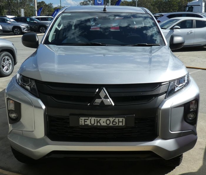 2022 Mitsubishi Triton GLX+
