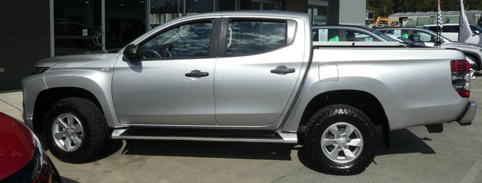 2022 Mitsubishi Triton GLX+