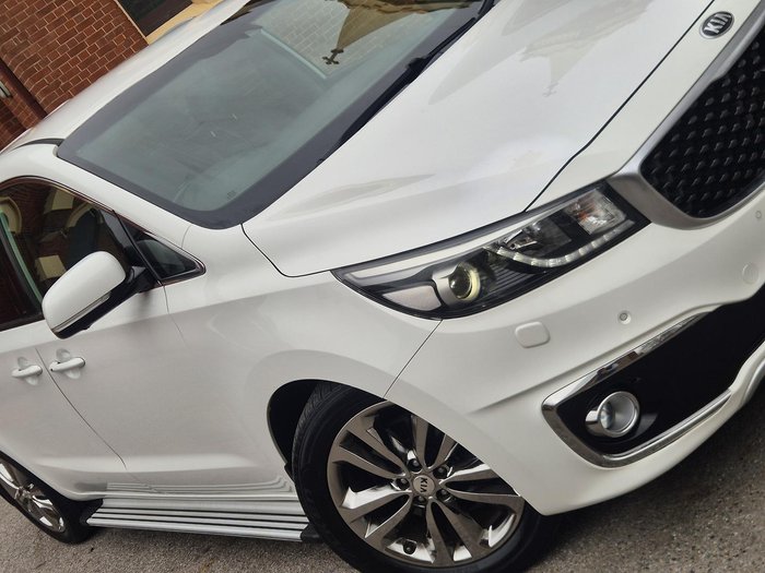 2017 Kia Carnival Platinum