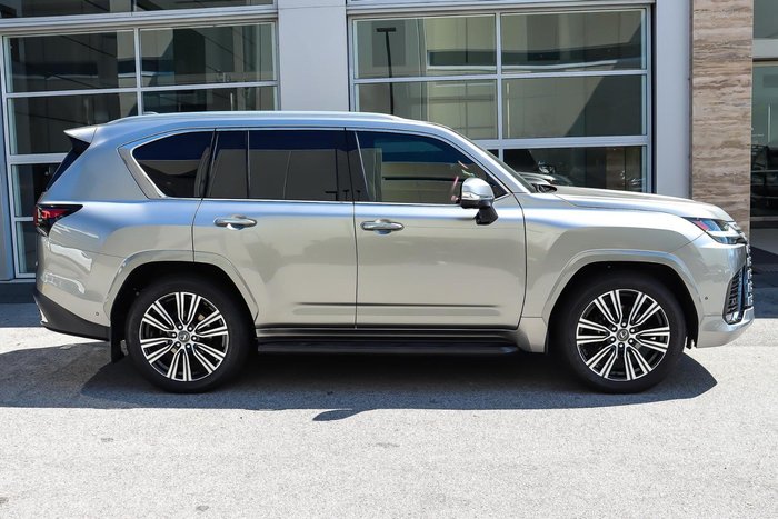2026 Lexus LX 700h Sports Luxury