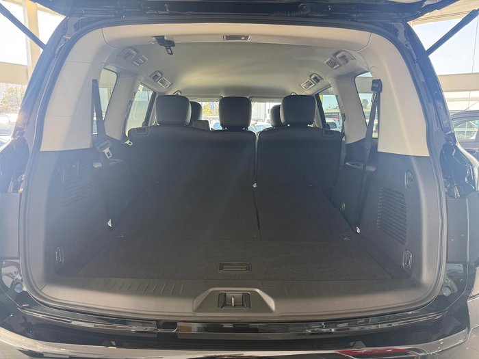 2026 Nissan Patrol Warrior Y62 MY26 4X4 Dual Range Black Obsidian