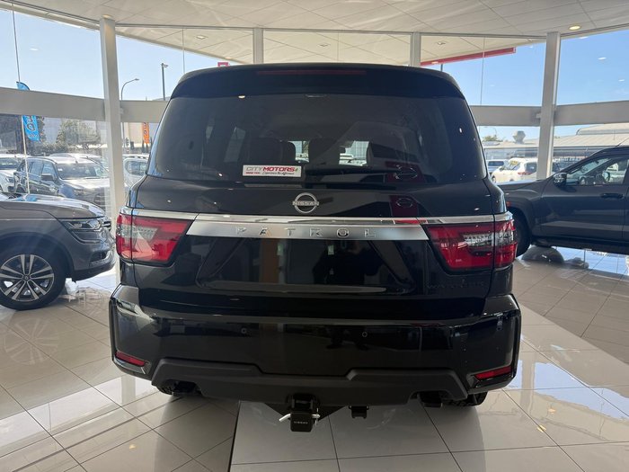 2026 Nissan Patrol Warrior Y62 MY26 4X4 Dual Range Black Obsidian