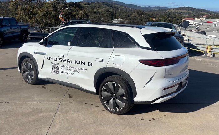 2026 BYD SEALION 8 Dynamic AWD