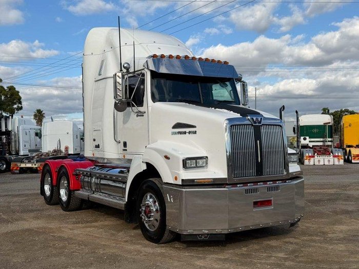 2019 Western Star 5800 Series