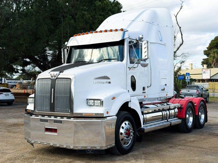2019 Western Star 5800 Series 5864SS