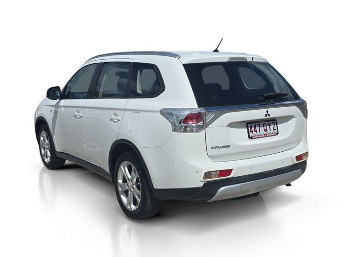 2014 Mitsubishi Outlander ES