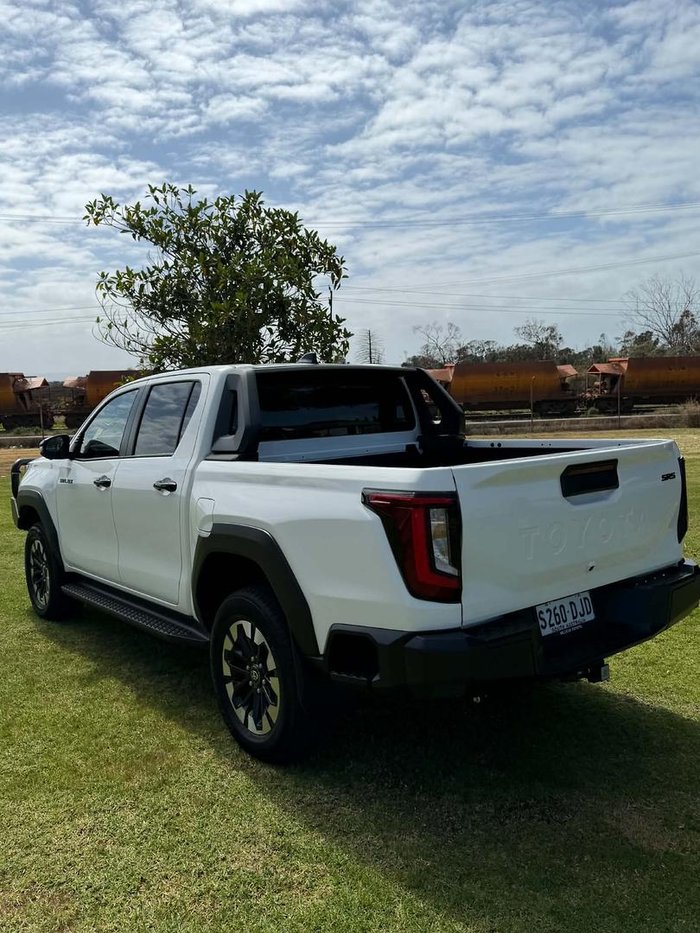 2025 Toyota Hilux