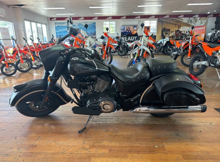 2016 Indian CHIEF DARK HORSE
