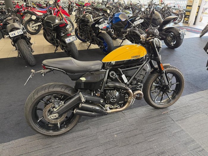 2019 Ducati Scrambler FULL THROTTLE