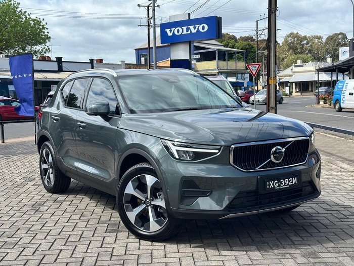 2026 Volvo XC40