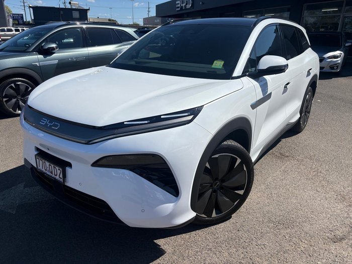 2025 BYD SEALION 8