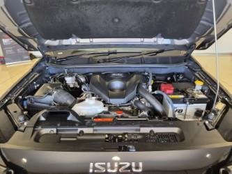 2026 Isuzu MU-X LS-T