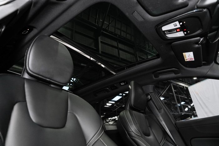 2024 Volvo XC60 Recharge T8 Black Edition Plug-In Hybrid