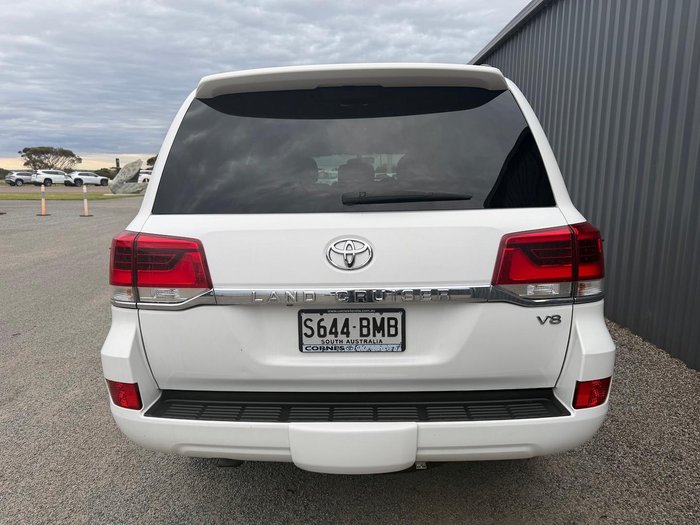 2016 Toyota Landcruiser
