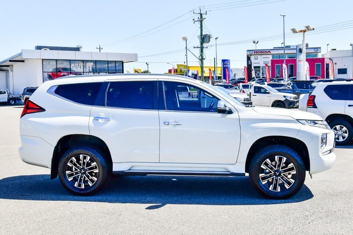 2021 Mitsubishi Pajero Sport