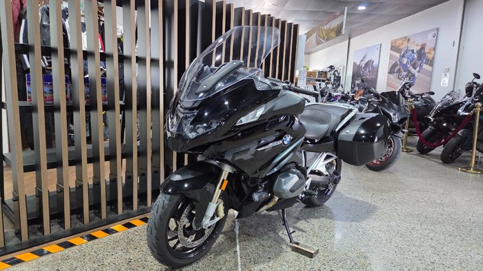 2023 BMW Motorrad R 1250 RT BLACK STORM METALLIC